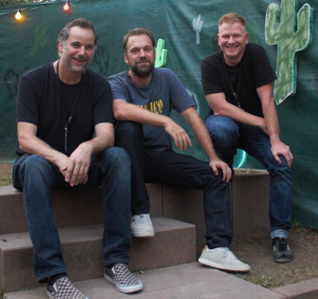 Vor dem Gig im Caktuszelt in Großumstadt ein Portrait der Band Burning Neon