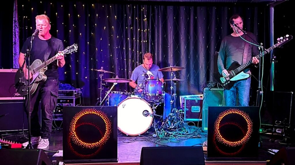 Die Bühne im Club Voltaire